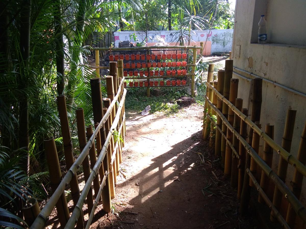 לינה וארוחת בוקר Kochi Elphinstone Residency מראה חיצוני תמונה
